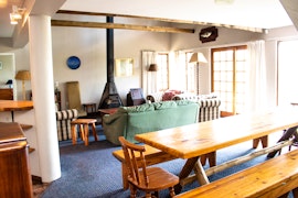 Drakensberg Accommodation at Graceland Farm | Viya