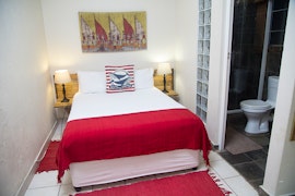 Ansteys Beach Accommodation at  | Viya