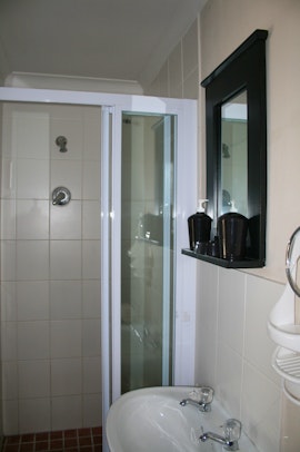 Northern Suburbs Accommodation at N-One Self Catering | Viya