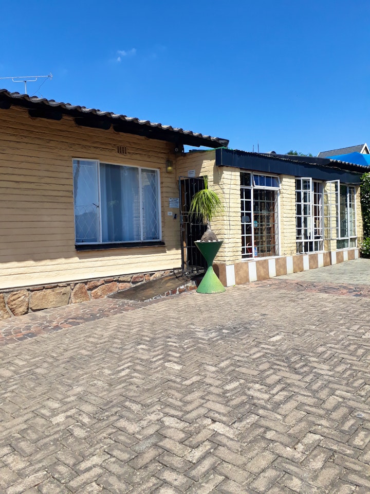 Randburg Accommodation at Accoustix Backpackers Lodge | Viya