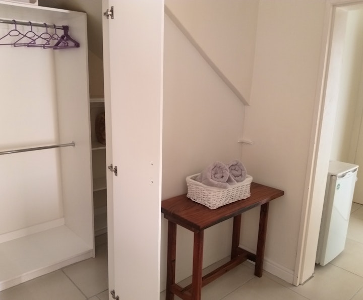 Somerset West Accommodation at Francolin Self-Catering Unit | Viya