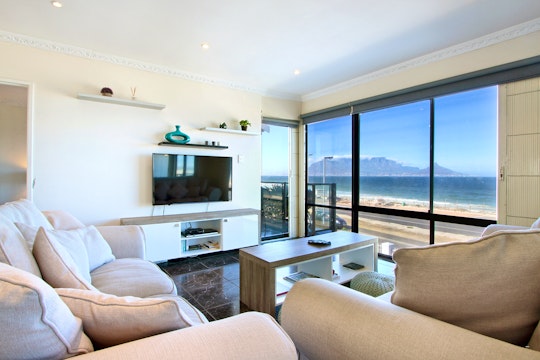 Bloubergstrand Accommodation at  | Viya